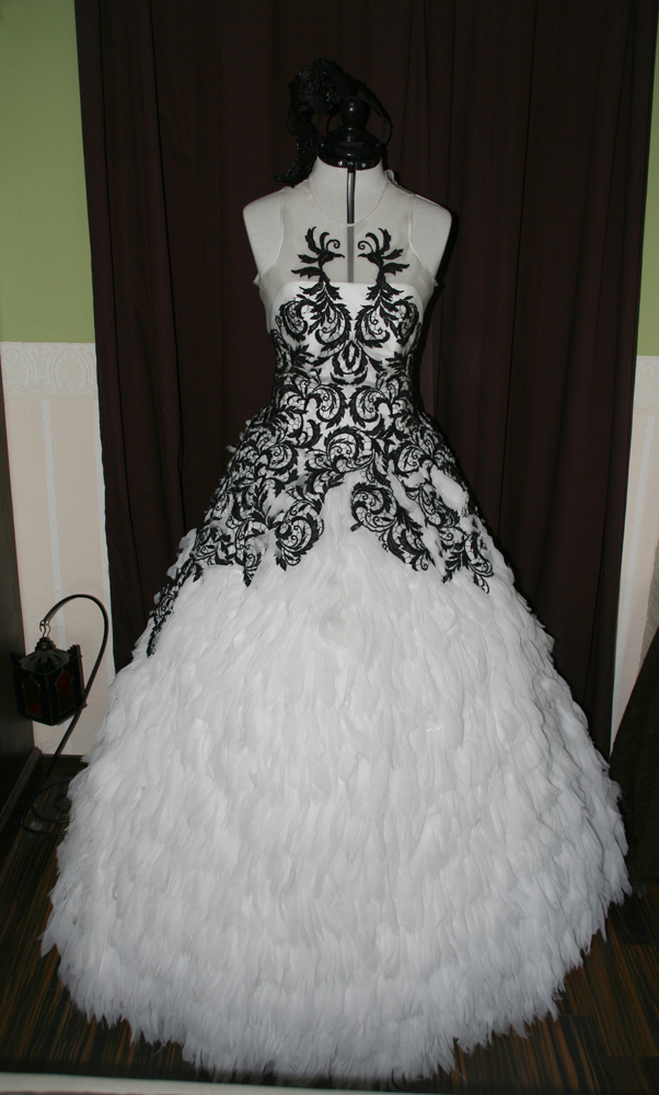 Fleur Brautkleid mit Macrame schwarz