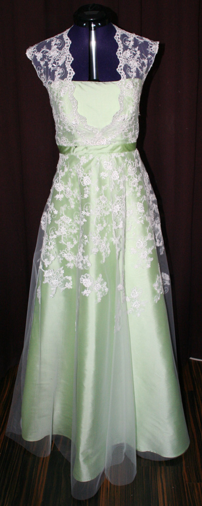 Brautkleid grün Spitze